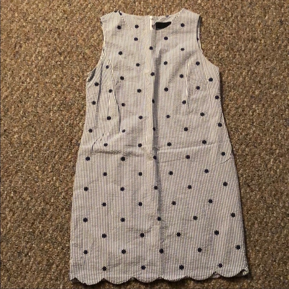 Scalloped seersucker embroidered shift dress